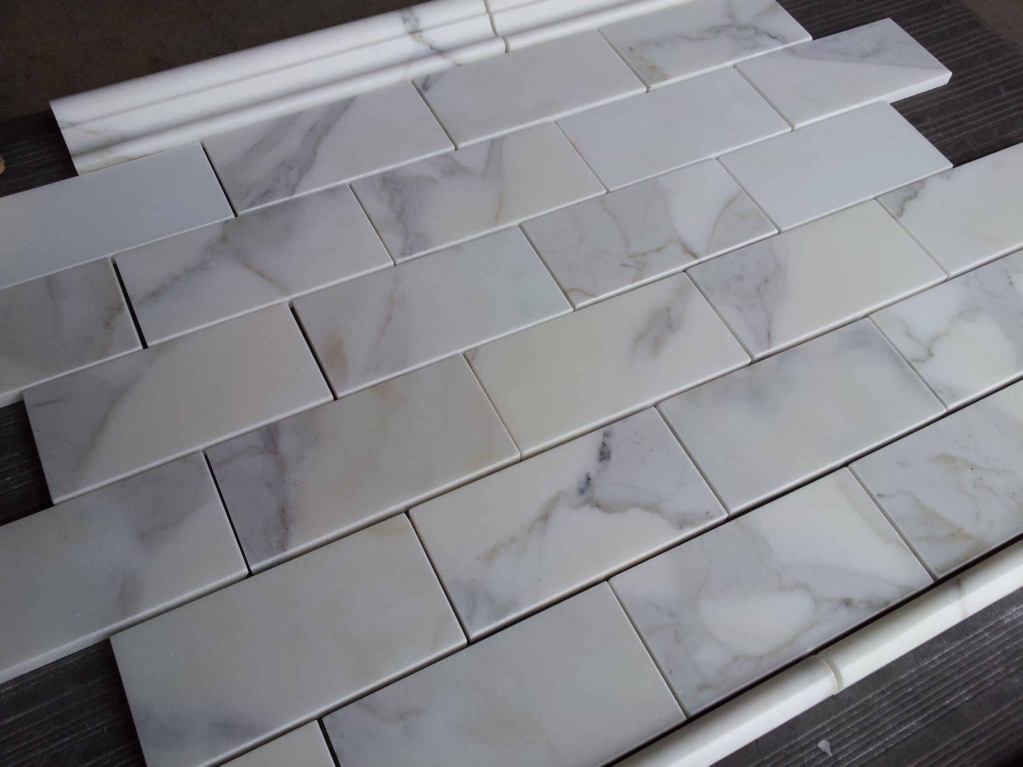 Calacatta 36 Subway Tile Kitchen Tiles Glass Tile throughout sizing 2048 X 1536