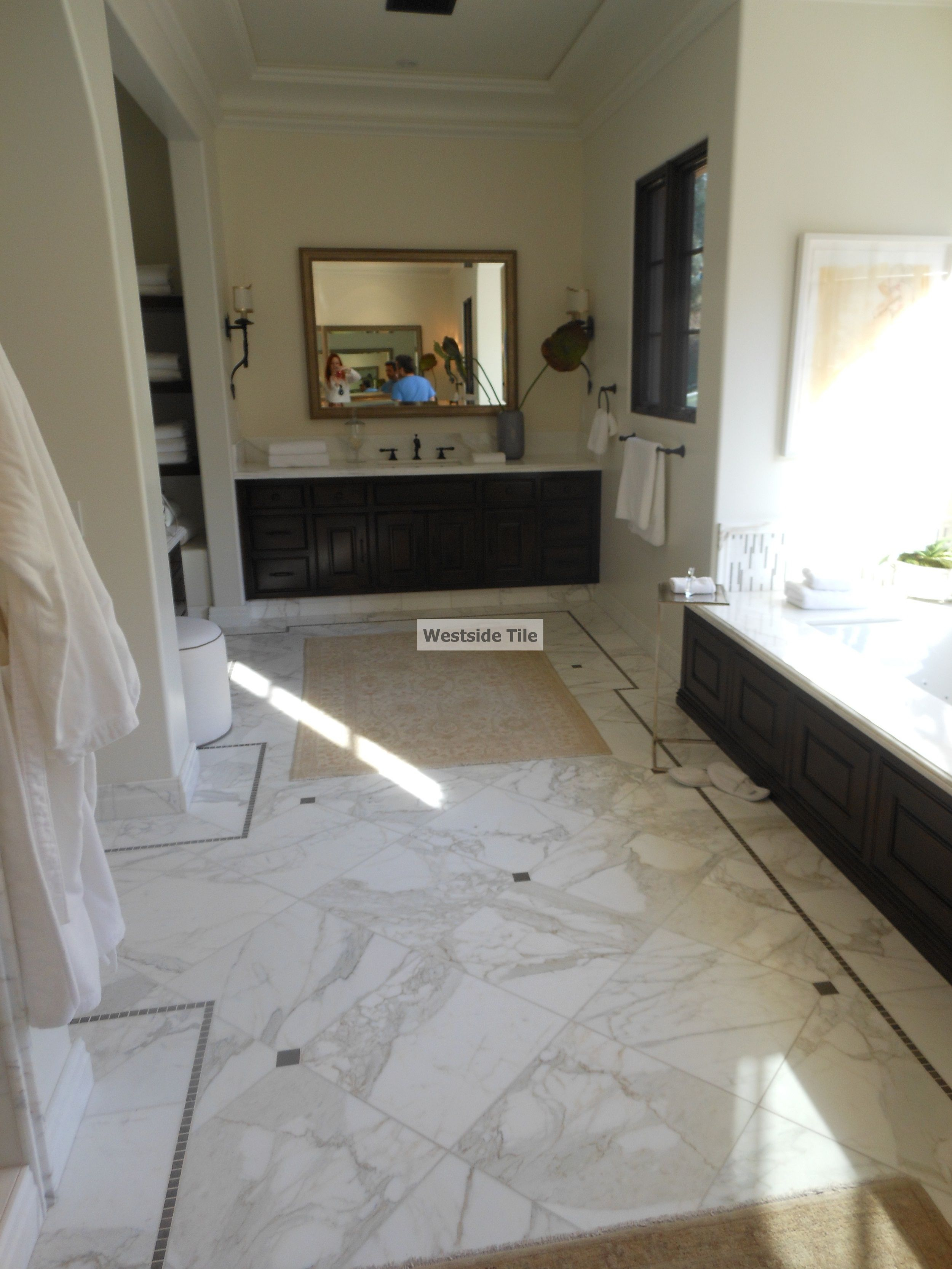 Calacatta Gold 18x18 Marble Installed In Diagonal Pattern in size 2500 X 3333
