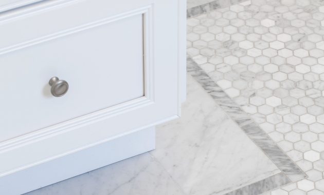 Carrera Hexagon Mosaic Floor Border Marble Mosaic Bathroom in proportions 2500 X 3303