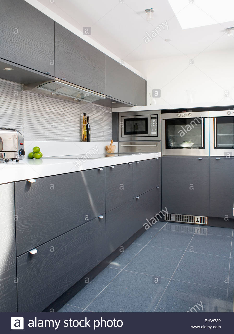 Stunning Dark Grey Kitchen Floor Tiles Gallery Including with proportions 975 X 1390