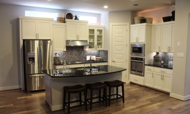 White Kitchen Cabinet With Transitional Combination Frame with measurements 1880 X 1253