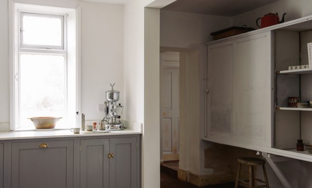 White Walls Grey Cupboards And Deep Quarry Tiles In Devols throughout sizing 1602 X 2400