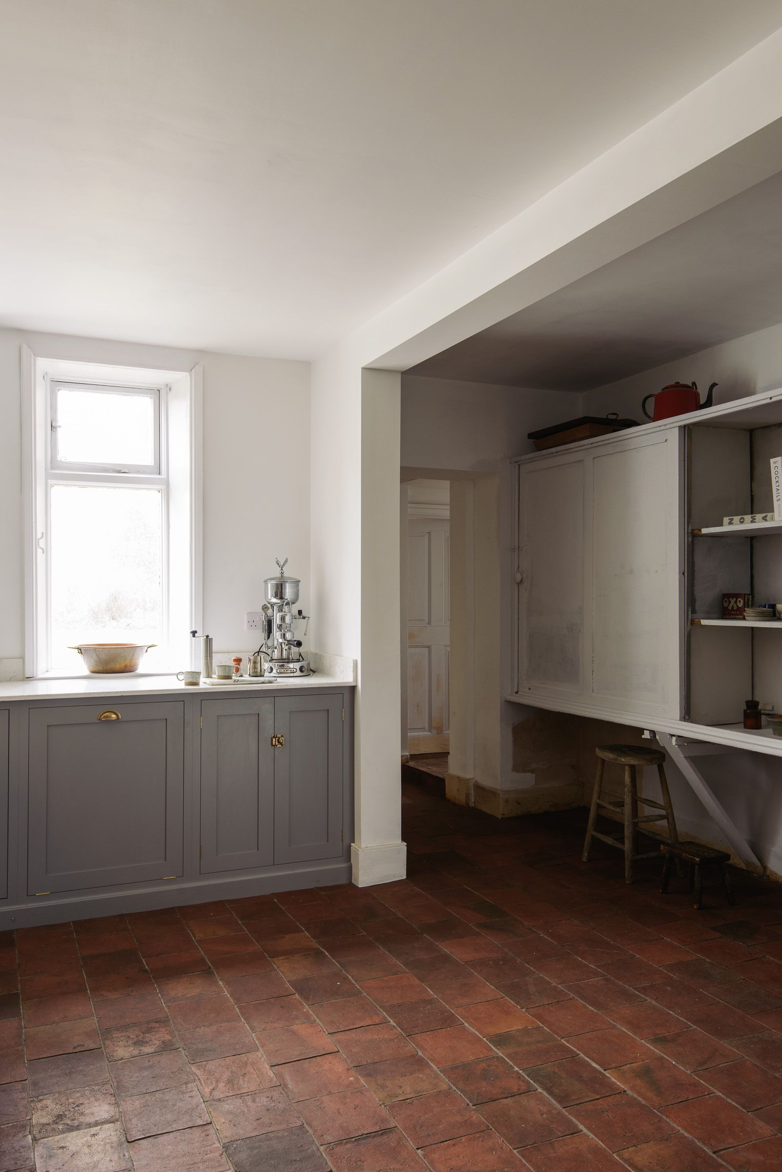 White Walls Grey Cupboards And Deep Quarry Tiles In Devols within dimensions 1602 X 2400